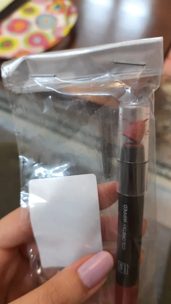 رژ لب مدادی روزیا شماره 029