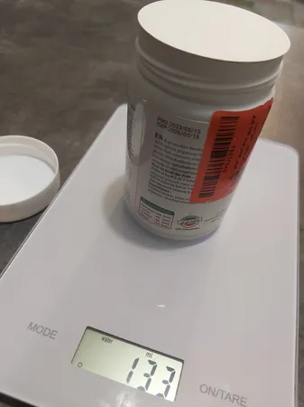 غذای ماهی آکوا مدل گوپی فیش وزن 100 گرم