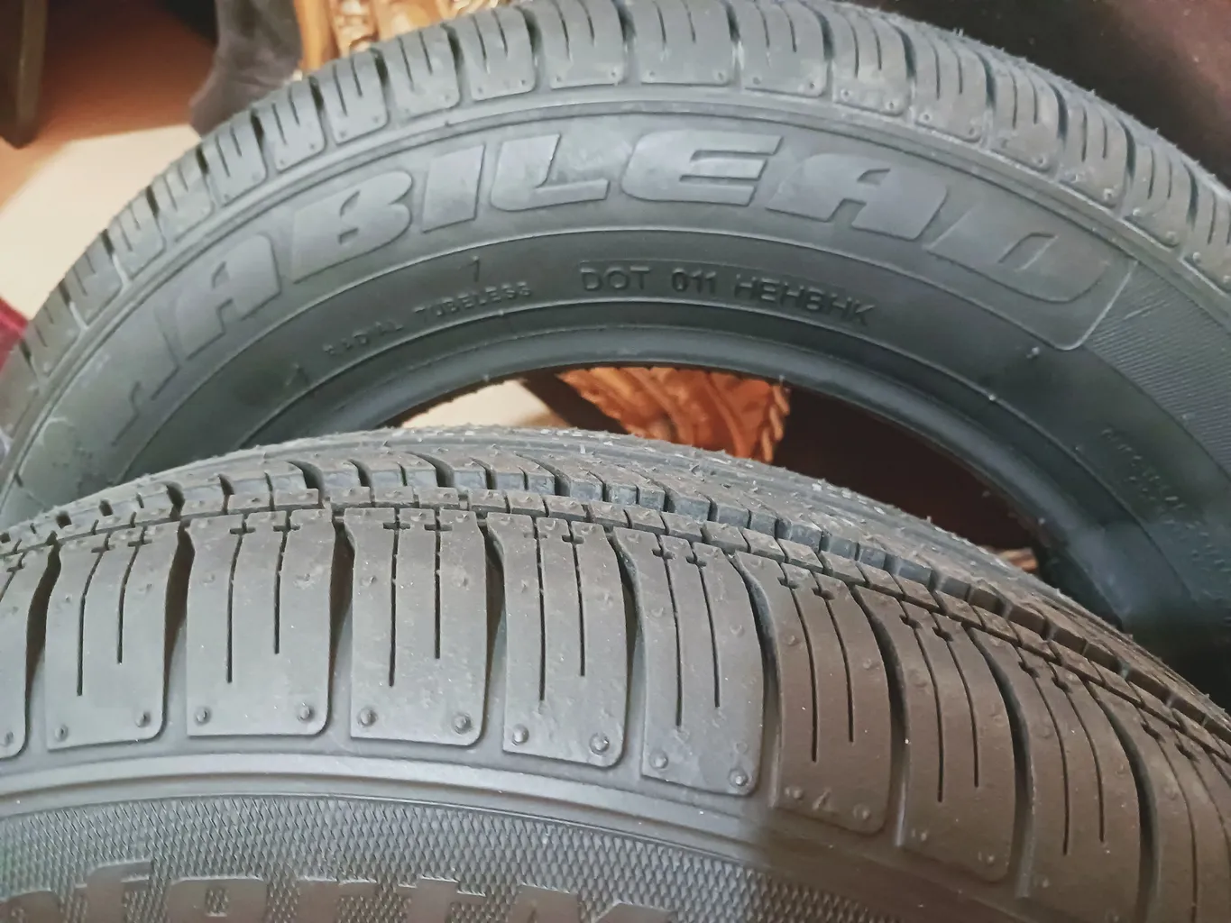 لاستیک خودرو هابیلد مدل H202 سایز 165/65/13 - دو حلقه