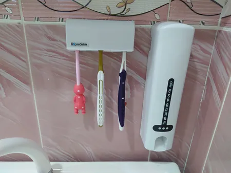 جا مسواکی و دستگاه خمیردندان اتوماتیک اسپادانا کد 01