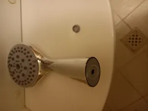 تجریه خرید سردوش حمام پاپیروس مدل قهرمان