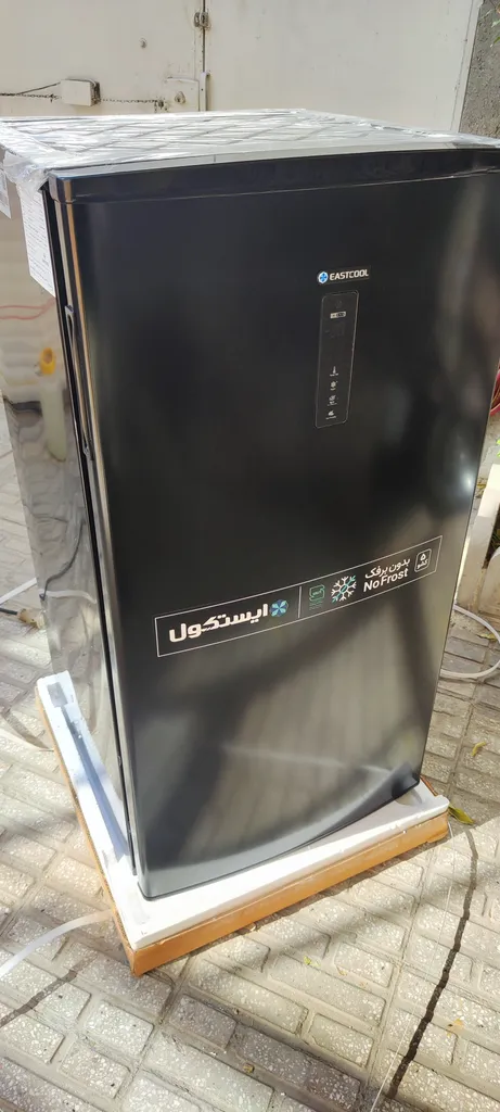 فریزر 9 فوت ایستکول مدل 2999