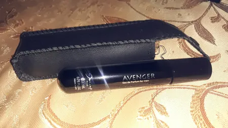 عطر جیبی مردانه ژک ساف مدل Avenger حجم 22 میلی لیتر