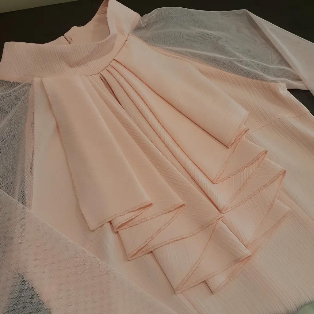 بلوز زنانه مدل SCARLET رنگ صورتی