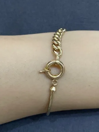 دستبند طلا 18 عیار زنانه تاج مدل A371