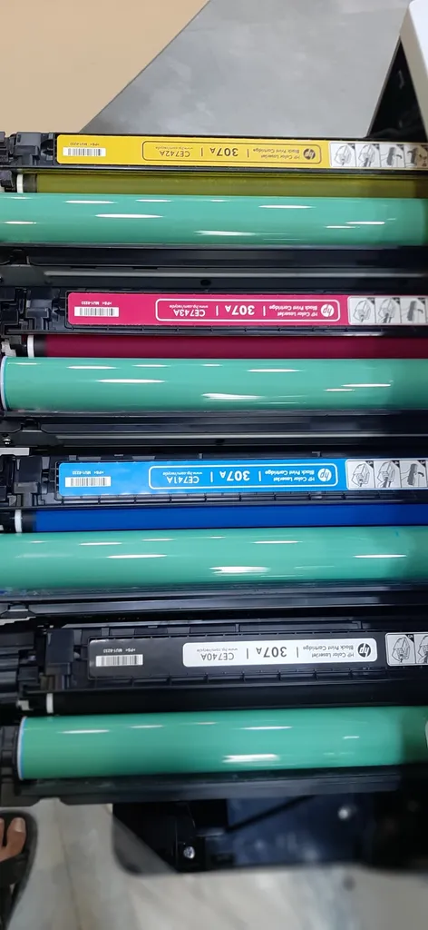 پرینتر لیزری رنگی اچ پی مدل LaserJet Proffesional CP5225dn پرینتر لیزری رنگی اچ پی مدل LaserJet Proffesional CP5225dn
