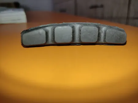 لقمه ترمز دوچرخه مدل 7 سانتی بسته 2 عددی