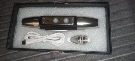 چراغ قوه دستی مدل یووی