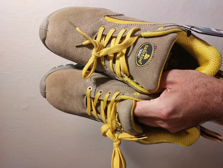 کفش ایمنی سیف تو مدل عایق برق 18 KV فشار قوی