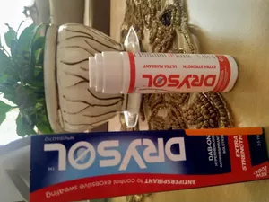 تجریه خرید ضد تعریق درایسول مدل Extra Strength  مناسب برای زیر بغل و کف دست و پا  حجم 35 میلی لیتر