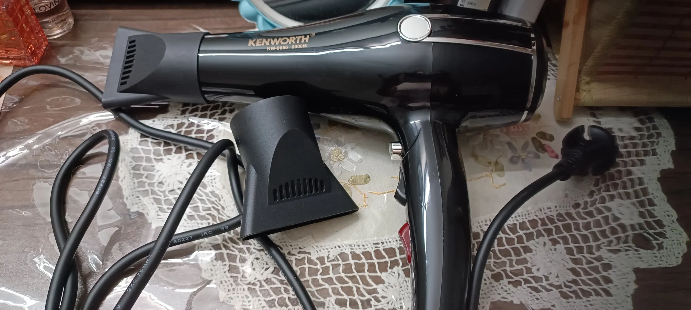 سشوار حرفه ای کنورث مدل KW-9050