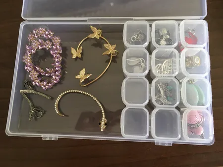 جعبه ابزار خیاطی مدل نظم دهنده منجوق کد 00