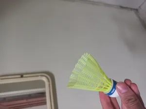 تجریه خرید توپ بدمینتون یونکس مدل MAVIS350 بسته شش عددی