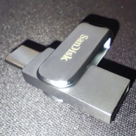 فلش مموری سن دیسک مدل Ultra Dual Drive Luxe ظرفیت 64 گیگابایت