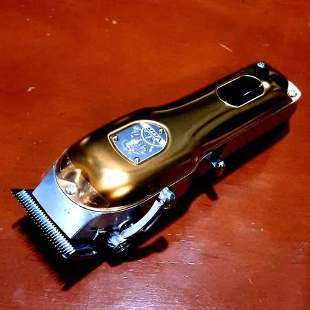 ماشین اصلاح موی سر و صورت وی جی ار مدل V-652