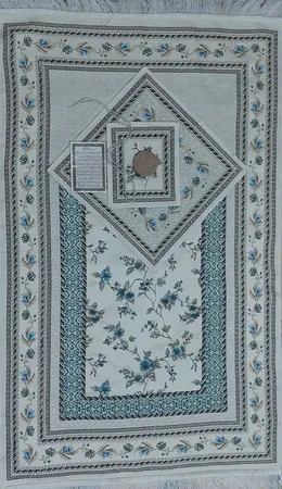 سجاده و جانماز مدل شانل طرح دار