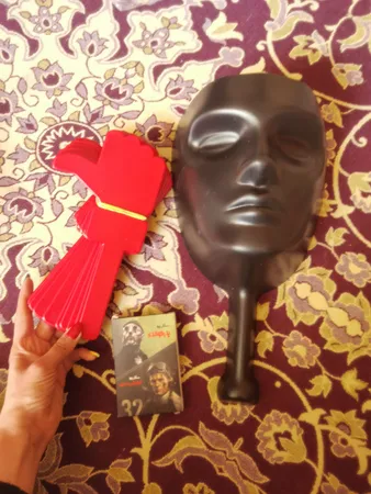 ماسک ایفای نقش مدل مافیا بسته 10 عددی به همراه نشان تایید