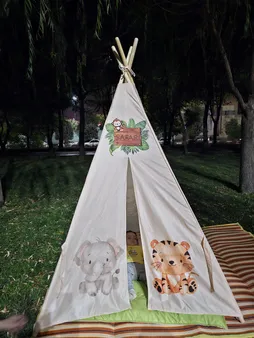 چادر بازی کودک مدل سرخپوستی طرح حیوانات سافاری کد PT503 به همراه کوسن