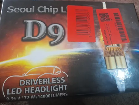 هدلایت لامپ خودرو D9 مدل H4 بسته 2 عددی