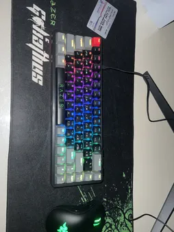 کیبورد گیمینگ فاطر مدل KCR-8000B، مکانیکال سوییچ قرمز، Tenkeyless، نورپردازی RGB