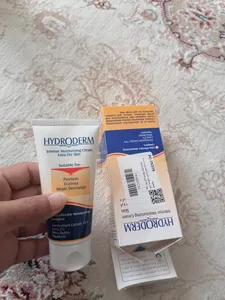 تجریه خرید کرم مرطوب‌کننده هیدرودرم مدل Extra Dry Skins وزن 50 گرم