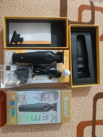 ماشین اصلاح موی صورت کیمی مدل KM-2299