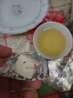 گز لقمه 10 درصد بادام شیرین - 200 گرم