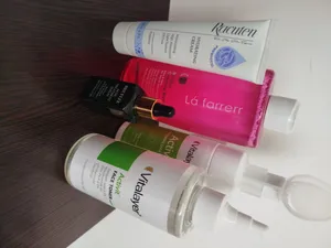 تجریه خرید محلول پاک‌کننده آرایش و صورت لافارر مدل 01 مناسب پوست‌های چرب و معمولی حجم 250 میلی‌لیتر