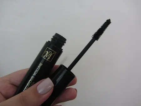 ریمل حجم دهنده مای سری Black Diamond مدل Luxurious