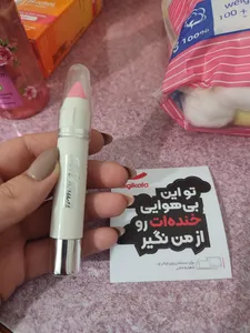 تجریه خرید بالم لب میلوس مدل Strawberry