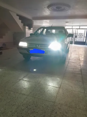 هدلایت لامپ خودرو D9 مدل H4 بسته 2 عددی