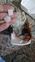 محافظ ولتاژ مهیار مدل MH3.D دیواری