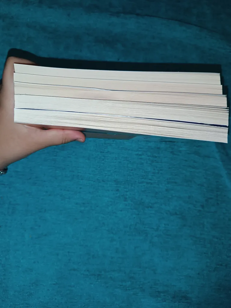 کتاب تصمیم گرفتم خودم باشم، تصمیم گرفتم بی خیال باشم، می خواهم بمیرم ولی دوست دارم دوکبوکی بخورم 1 و 2 و اول عاشق خودت باش اثر جمعی از نویسندگان نشر آذرگون 5 جلدی