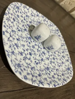 سرویس غذاخوری 27 پارچه چینی زرین ایران مدل کواترو ورنیکا درجه یک