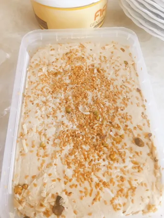 حلوا شکری با خلال پسته راوک  -  700 گرم