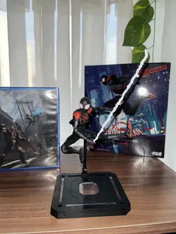 اکشن فیگور مدل اسپایدرمن مایلز مورالز Spiderman Marvel Miles Morales SV-ACT