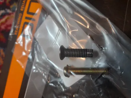 پیچ چپ گرد مدل M5 مناسب برای دریل توسن