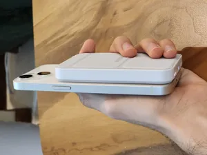 تجریه خرید پاوربانک بی سیم انکر مدل A1611 ظرفیت 5000 میلی آمپر ساعت