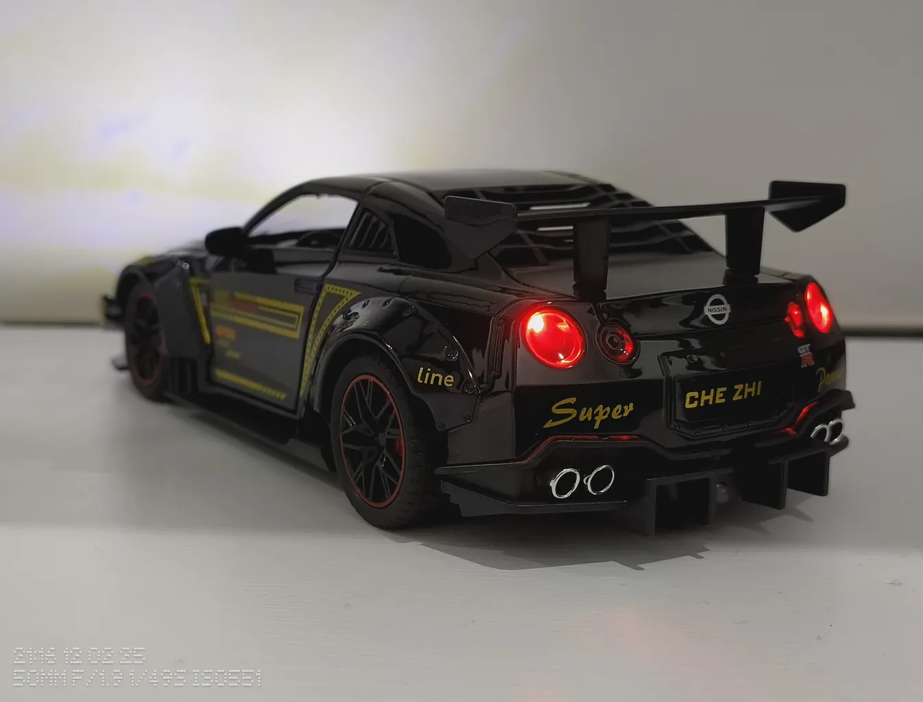 ماکت ماشین چه ژی مدل  نیسان GTR