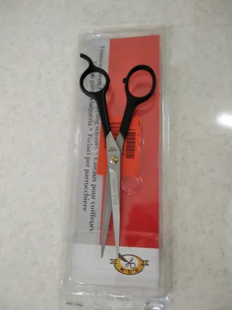 قیچی اصلاح مو مدل .P.A.S