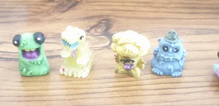 اسباب بازی شانسی گروسری  مدل Zombie مجموعه 6 عددی