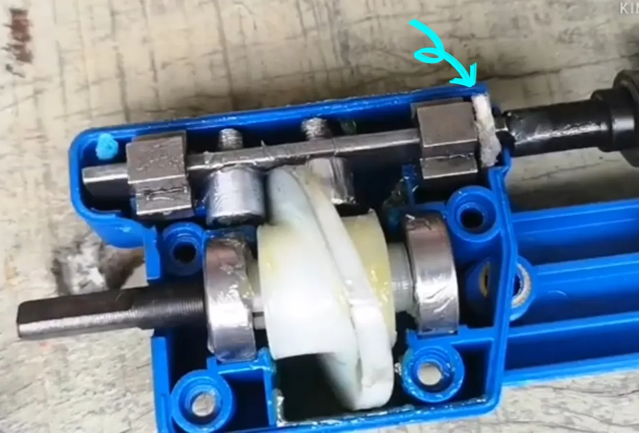 مبدل دریل به اره عمودبر جاب مدل JB-8000 به همراه تیغه اره عمود بر مجموعه 4 عددی