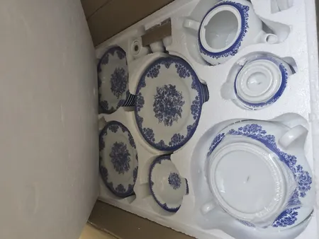 سرویس غذاخوری 102 پارچه کامل چینی زرین ایران سری ایتالیا اف مدل فلورانس درجه عالی
