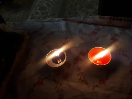 شمع وارمر رویا کندل مدل CVR1 بسته 100 عددی