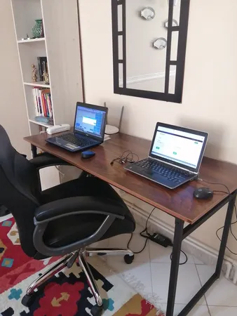 میز کامپیوتر مینیماتک مدل Flex 140