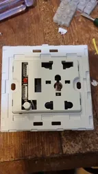 پریز برق مدل 02