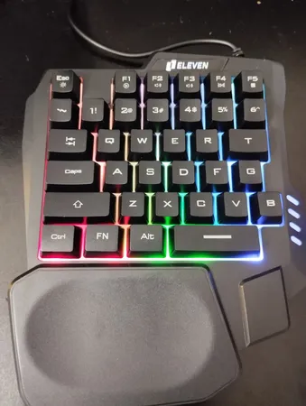 کیبورد گیمینگ ایلون مدل GK104، سوییچ ممبران، Tenkeyless، نورپردازی LED RGB