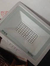 تجریه خرید پرژکتور ال ای دی 50 وات مودی مدل smd کد IR-MD2850B