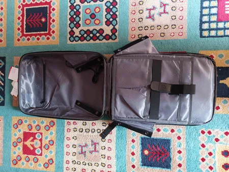 کوله پشتی لپ تاپ بنج مدل BN-22201 مناسب برای لپ تاپ 13 تا 15 اینچی