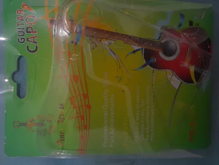 کاپو گیتار مدل GC12